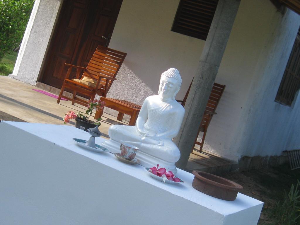 Sunshine Cafe Tangalle Exterior foto