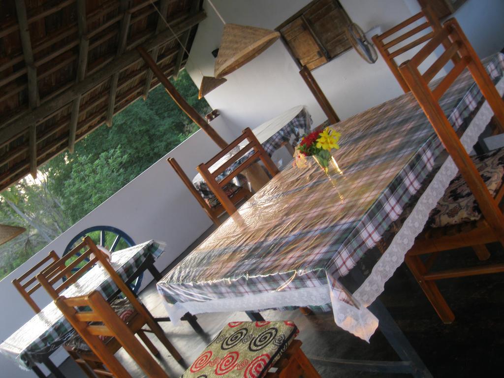Sunshine Cafe Tangalle Exterior foto