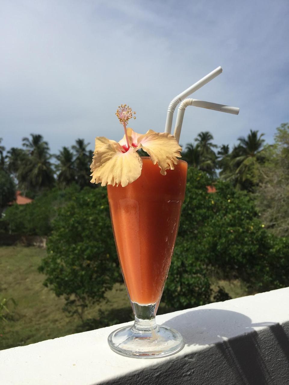 Sunshine Cafe Tangalle Exterior foto